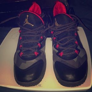 Jordan Superfly Size 8